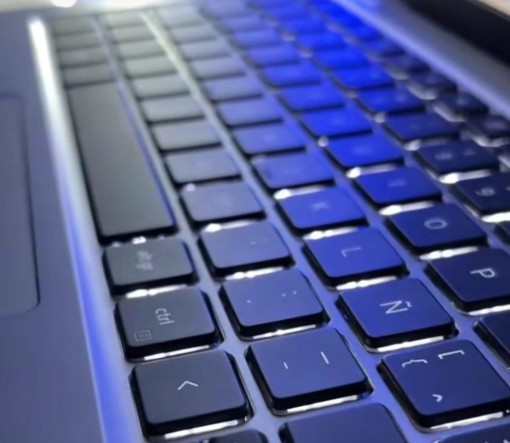 Notebook Dell Inspiron 5440-5463BLK  i5-1334U- 512GB- 8GB 14" FHD Backlit Keyboard - Imagen 3